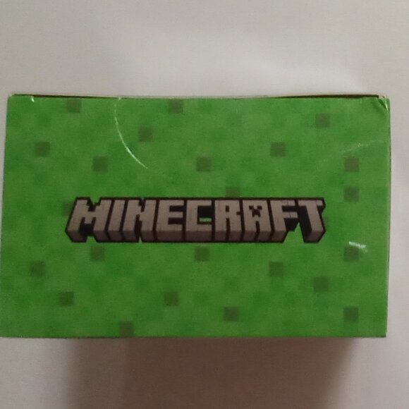 MINECRAFT INTERACTIVE SMART WATCH FOR CHILDREN 6 AND UP UNISEX MODEL # MIN4154 - Picture 4 of 8